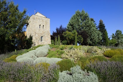 France, Var (83), Provence Verte, Bras, vers Saint-Maximin-la-Sainte-Baume, la maison d'hôtes Le Peyrourier, une campagne en Provence