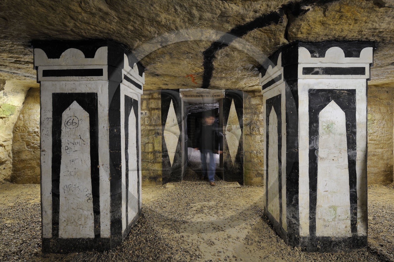 France, Paris (75), les catacombes, entrée de l'ossuaire