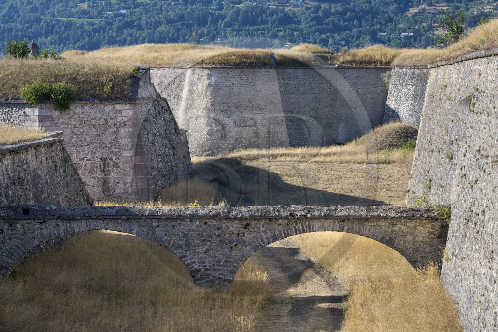 France, Hautes Alpes (05), Mont-Dauphin, citadelle édifiée par Vauban, classée Patrimoine Mondial de l'UNESCO
