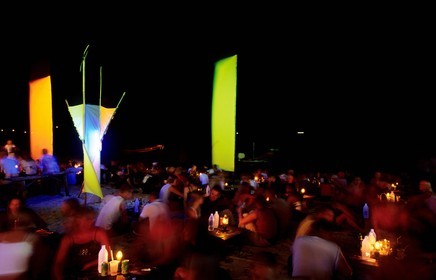 Thailand, Samui islands archipelago, Full Moon Party on Koh Pha-Ngan island, beginning of evening on Had Rin beach