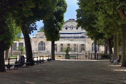 France, Allier (03), Vichy, Palais des Congrès (Congress Palace) and Opera in the Parc des Sources