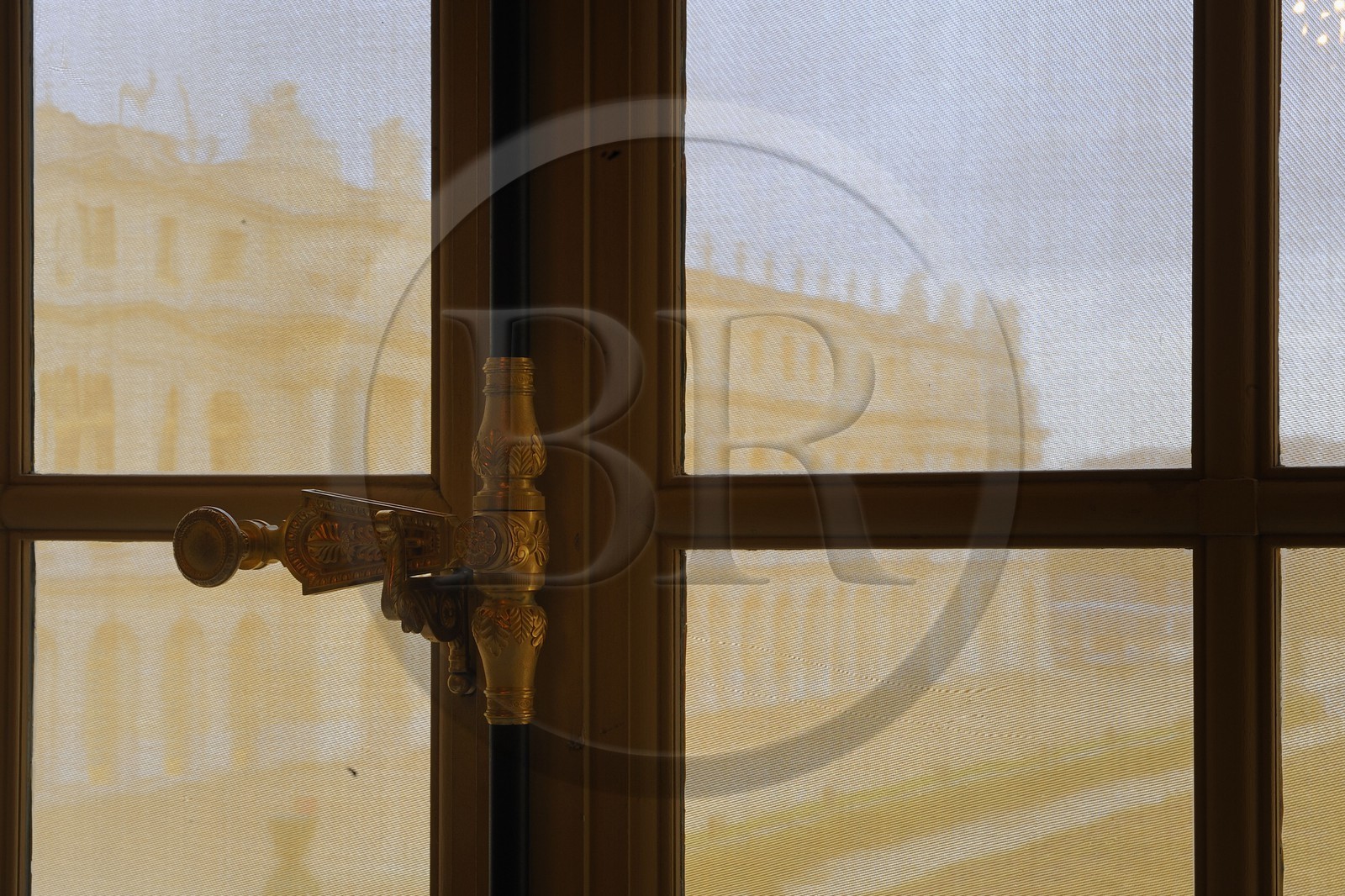 France, Yvelines (78), château de Versailles, classé Patrimoine Mondial de l'UNESCO, l'aile du Midi depuis les Grands Appartements