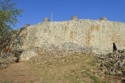 Zimbabwe, province de Masvingo, les ruines du site archéologique du Grand Zimbabwe, classé Patrimoine Mondial de l'UNESCO, Xème au XVème siècle, les Ruines de la colline (Hill Complex), muraille extérieure de l'enclos occidental