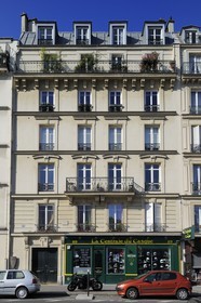 France, Paris (75), immeuble haussmannien de troisieme classe au n° 89 rue de Rome