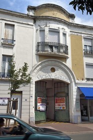 France, Allier (03), Vichy, garage art Déco au 60 rue du Maréchal Lyautey