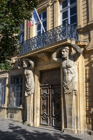 France, Bouches du Rhone, Aix en Provence, Cours Mirabeau, Hotel Maurel de Pontevès (or Hotel d'Espagnet) is a 17th century private mansion which currently houses the commercial court, with atlantes supporting the balcony