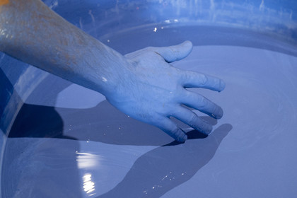 France, Nièvre, Nevers, Fayencerie d’art de Nevers, Nevers Blue enamel bath tinted with cobalt