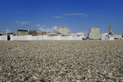 France, Seine-Maritime (76), Le Havre, Centre-ville reconstruit du Havre par Auguste Perret classé Patrimoine Mondial de l'UNESCO, la grande plage de galets