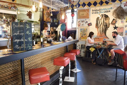 France, Bouches-du-Rhône (13), Marseille, restaurant La boite a sardine