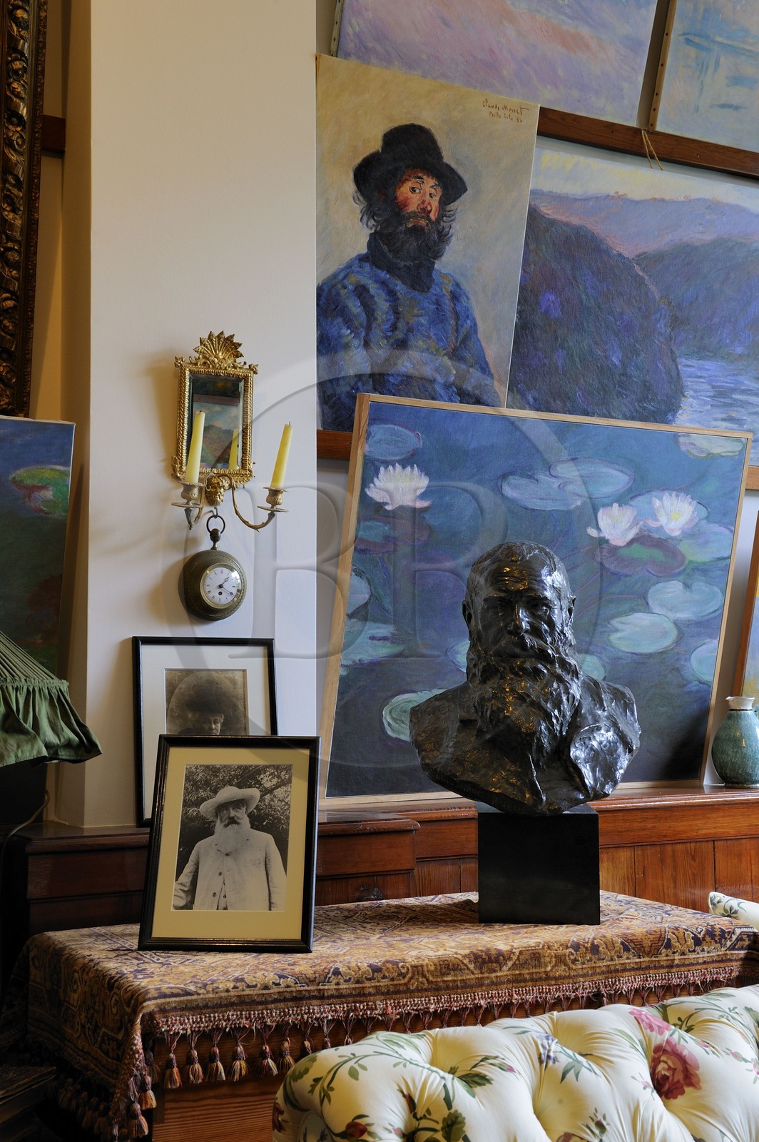 France, Eure (27), Giverny, la maison de Claude Monet, le premier atelier transformé en salon et salle de présentation de son vivant