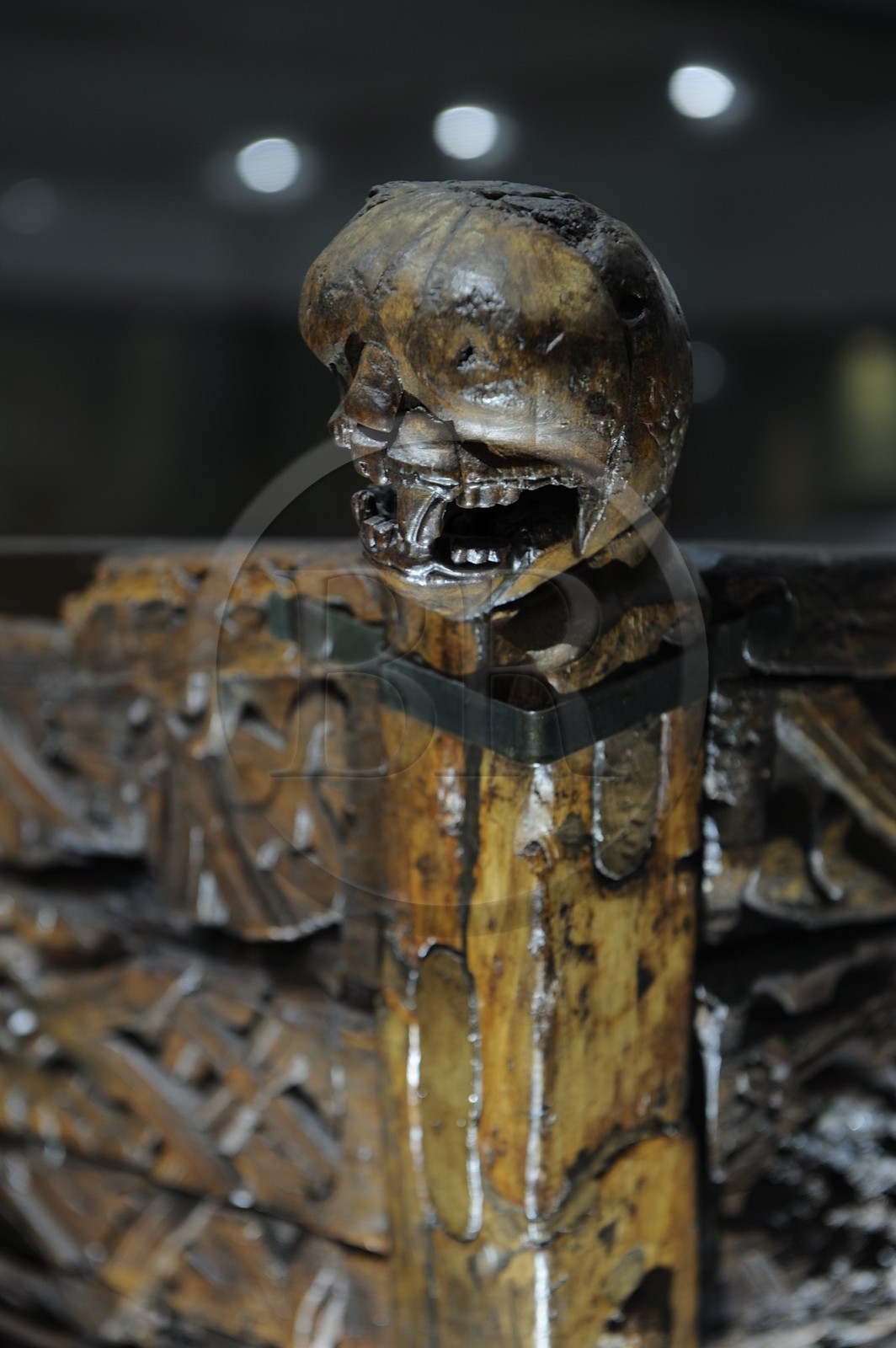 Norvège, Oslo, presqu'île de Bygdoy, musée des Bateaux vikings, objets trouvés dans la tombe d'Oseberg (9ème siècle), détail d'un traineau