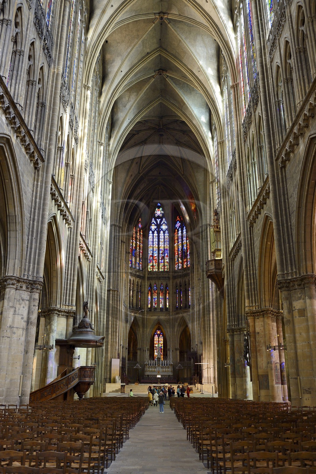 France, Moselle (57), Metz, la cathédrale Saint-Etienne, la nef et le coeur