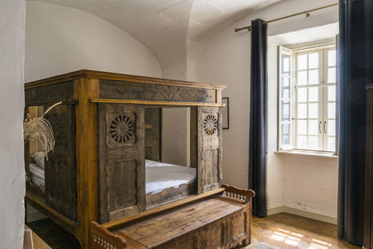 France, Finistère, Abers Country (Pays des Abers), Virgin Island, the Virgin Island lighthouse, the old lighthouse from 1845 transformed into an eco-lodge, box-bed