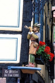 France, Haut Rhin, Ribeauville, sculpture of a fifer player