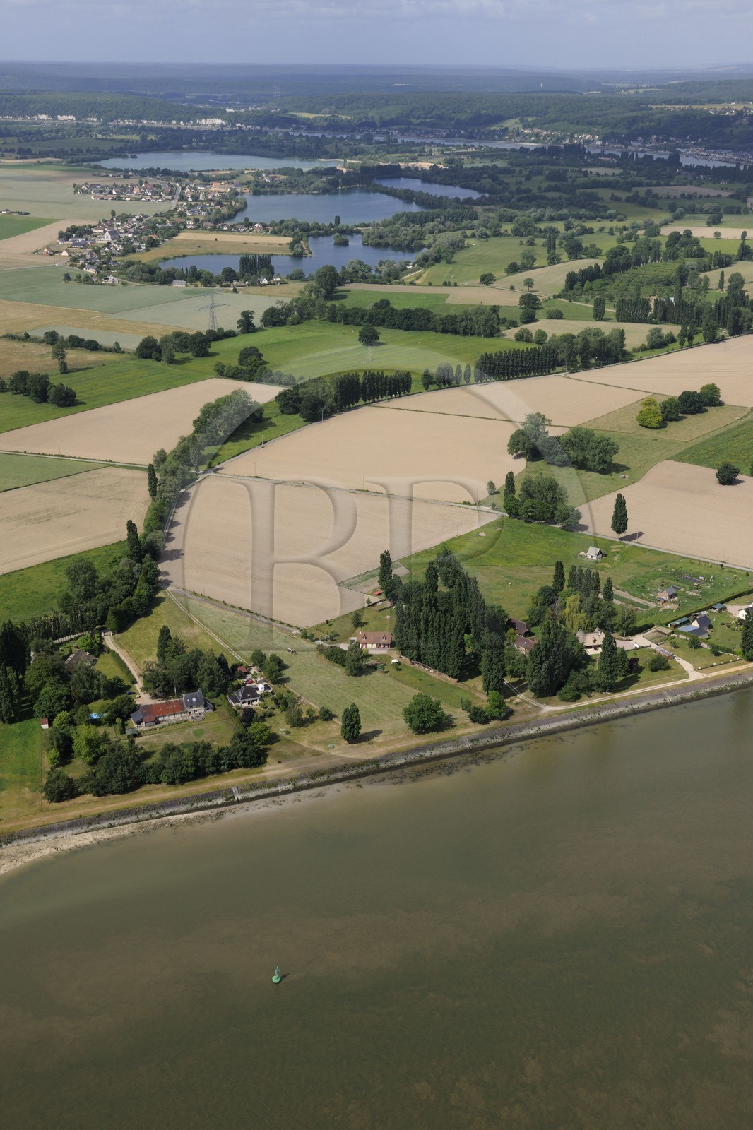 France, Seine-Maritime, loop of the Seine at Berville-sur-Seine (aerial view)