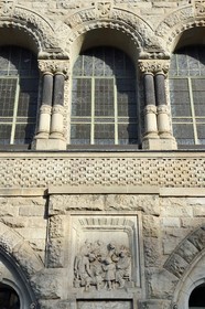 France, Moselle, Metz, Imperial district, railway station, built between 1905 and 1908 by the Berliner architect Jurgen Kruger, bas-relief representing the 1st class bourgeois train station restaurant
