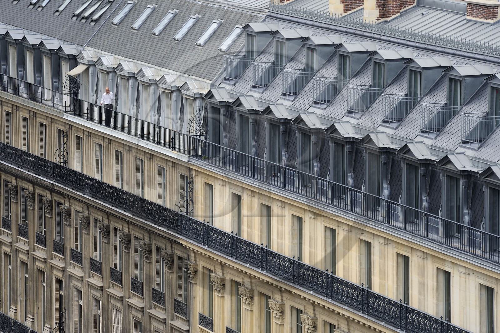 France, Paris (75),  immeubles haussmanniens de la rue Scribe