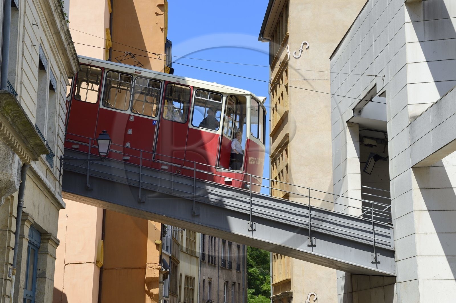 France, Rhône (69), Lyon, site historique classé Patrimoine Mondial de l'UNESCO, le funiculaire de Fourvière relie le quartier Saint-Jean dans le Vieux Lyon à la colline de Fourvière