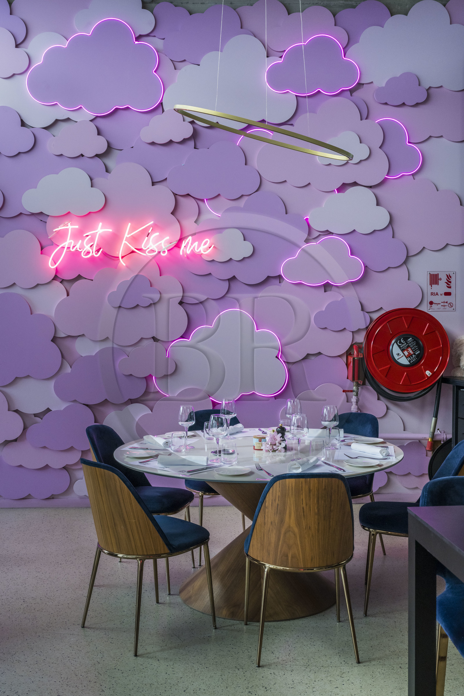 France, Hérault (34), Montpellier,  quartier de Port Marianne, batiment le Nuage réalisation du créateur Philippe Starck, restaurant Avva Garden