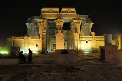 Egypte, Haute Egypte, vallée du Nil, temple de Kom Ombo dédié au dieu Sobek à tête de crocodile
