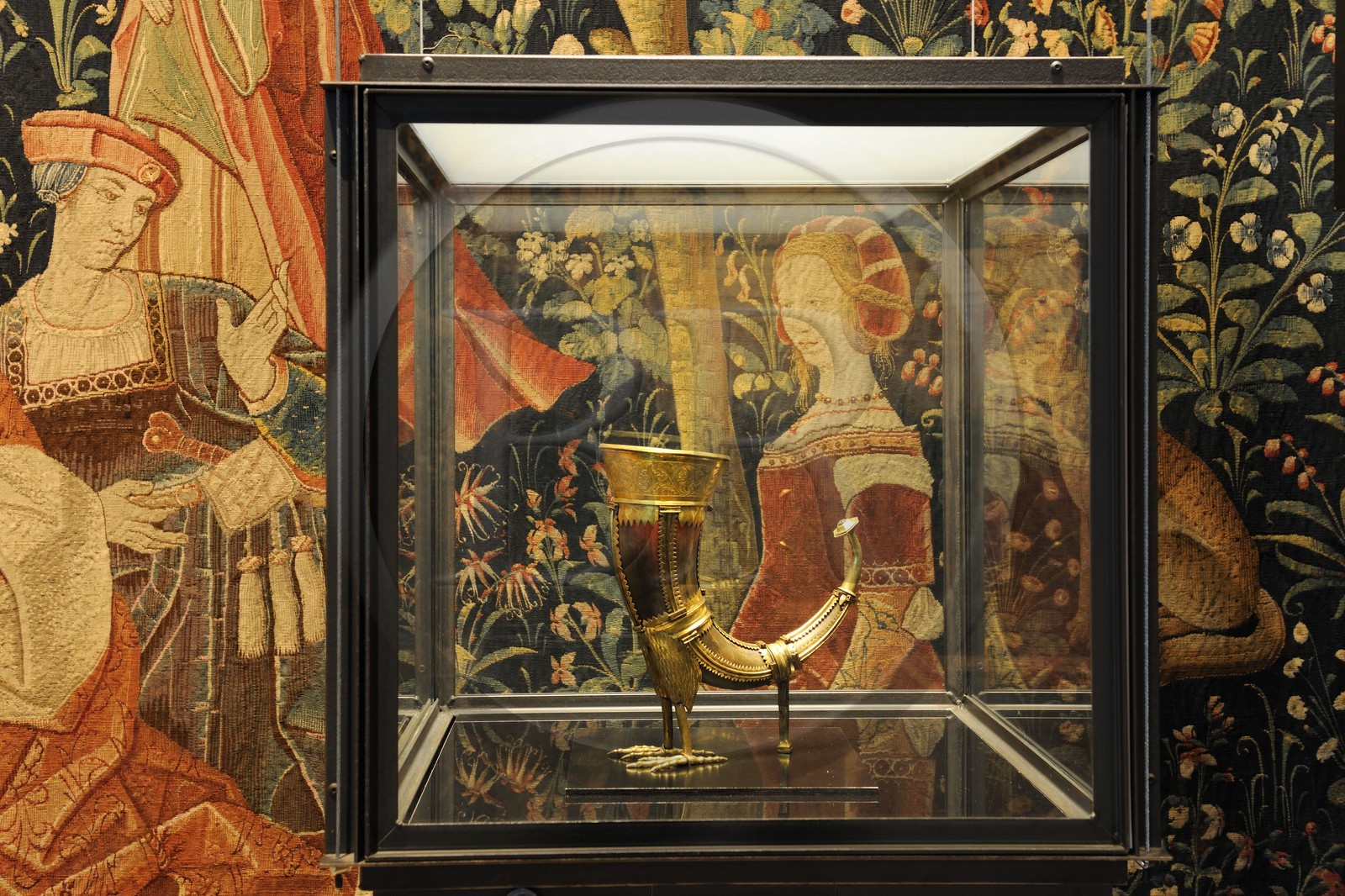 France, Paris (75), musée du Moyen-Age, ancien hôtel de Cluny, corne à boire en forme de griffon, début 16ème siècle