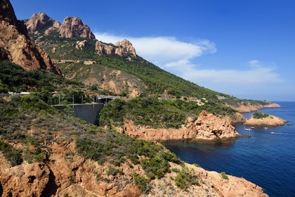 France, Var, Agay area next to Saint-Raphael, Massif de l'Esterel (Esterel Massif), Massif of Cap Roux, the Corniche d'Or, creek of Saint-Barthélemy