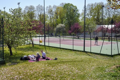 France, Val de Marne, Champigny sur Marne, parc du Tremblay, tennis court
