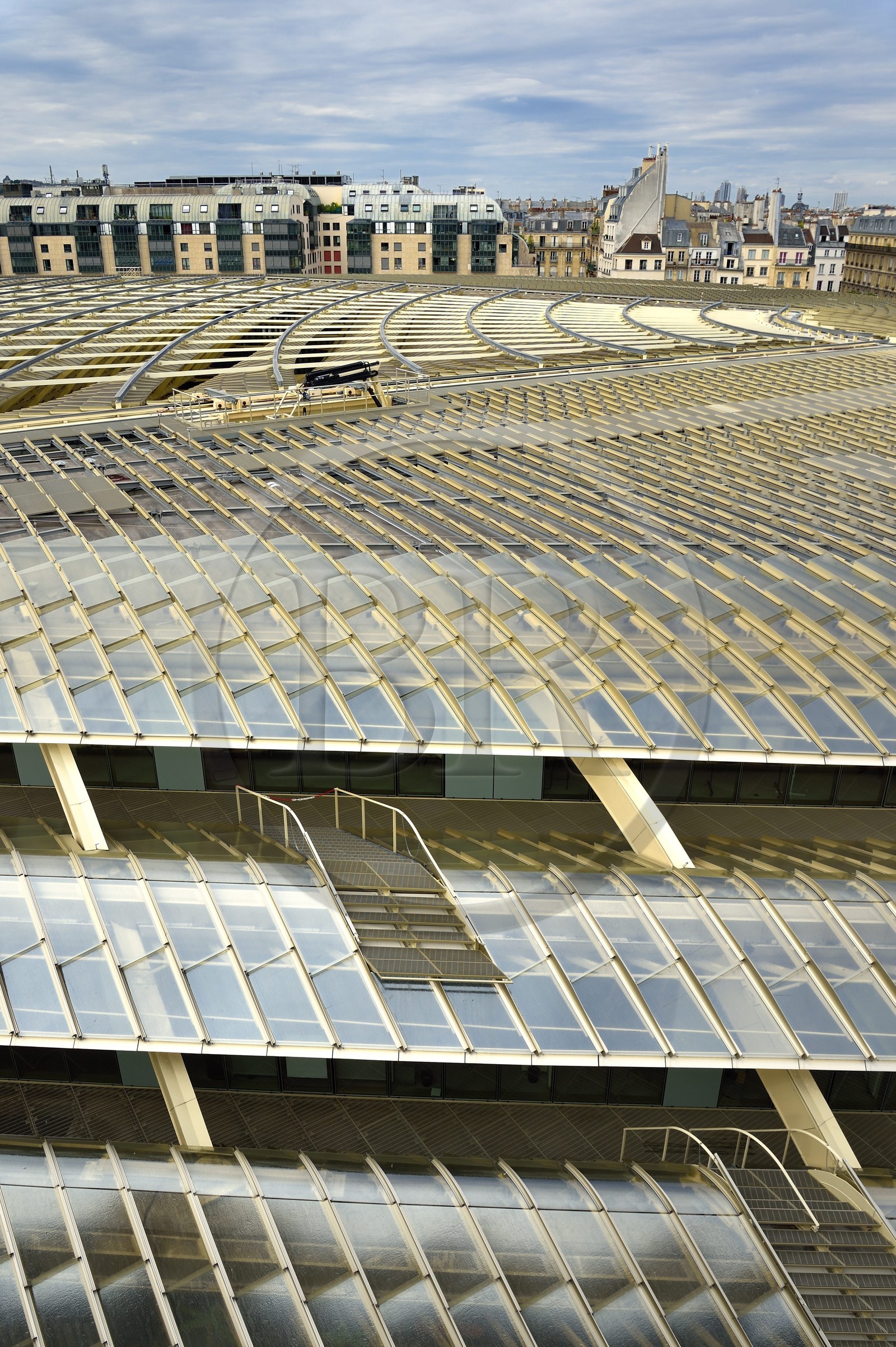 France, Paris (75), la Canopée du Forum des Halles faite de verre et de métal, par les architectes Patrick Berger et Jacques Anziutti