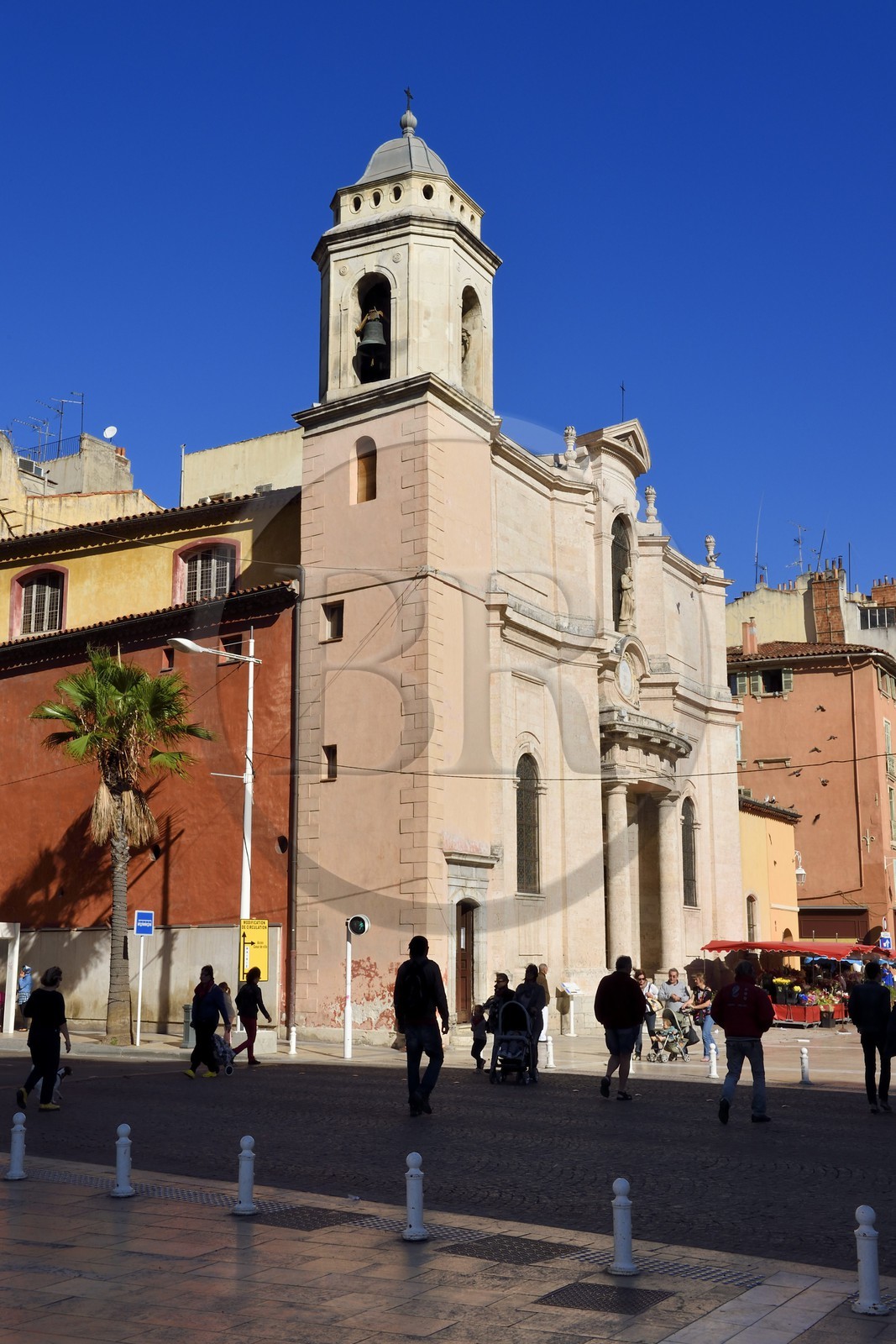 France, Var (83), Toulon,  place Louis Blanc, église Saint François de Paule