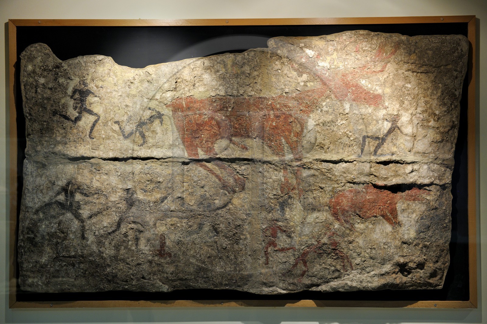 Turquie, Anatolie centrale, Ankara, le musée des Civilisations Anatoliennes, peinture murale représentant une partie de chasse de la période du néolithique (6000 av JC)