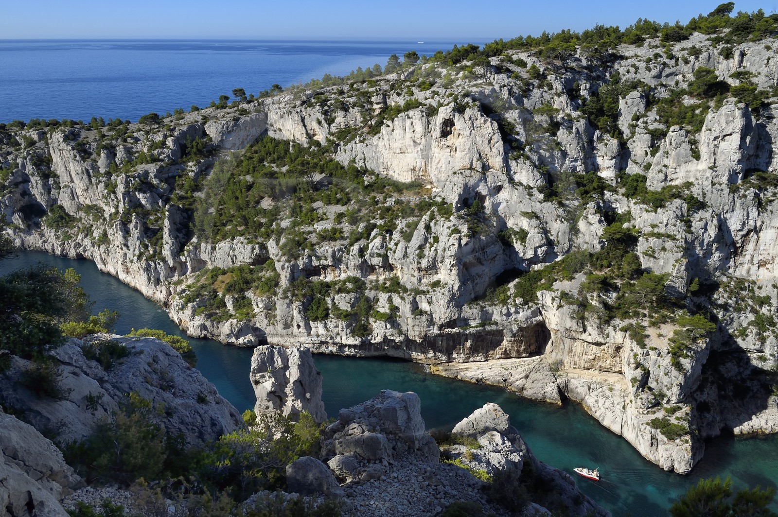 France, Bouches-du-Rhône (13), Marseille, Parc national des Calanques, Calanque d'En-Vau (demande d'autorisation nécessaire avant publication)