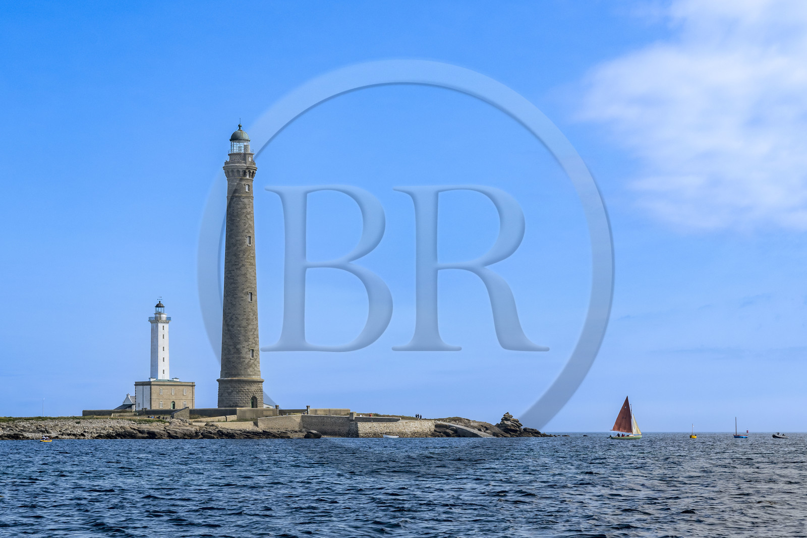 France, Finistère (29), Pays des Abers, Ile Vierge dans l'archipel de Lilia, le phare de l'Ile Vierge, le plus haut phare d'Europe avec 82,5 mètres, et l'ancien phare de 1845