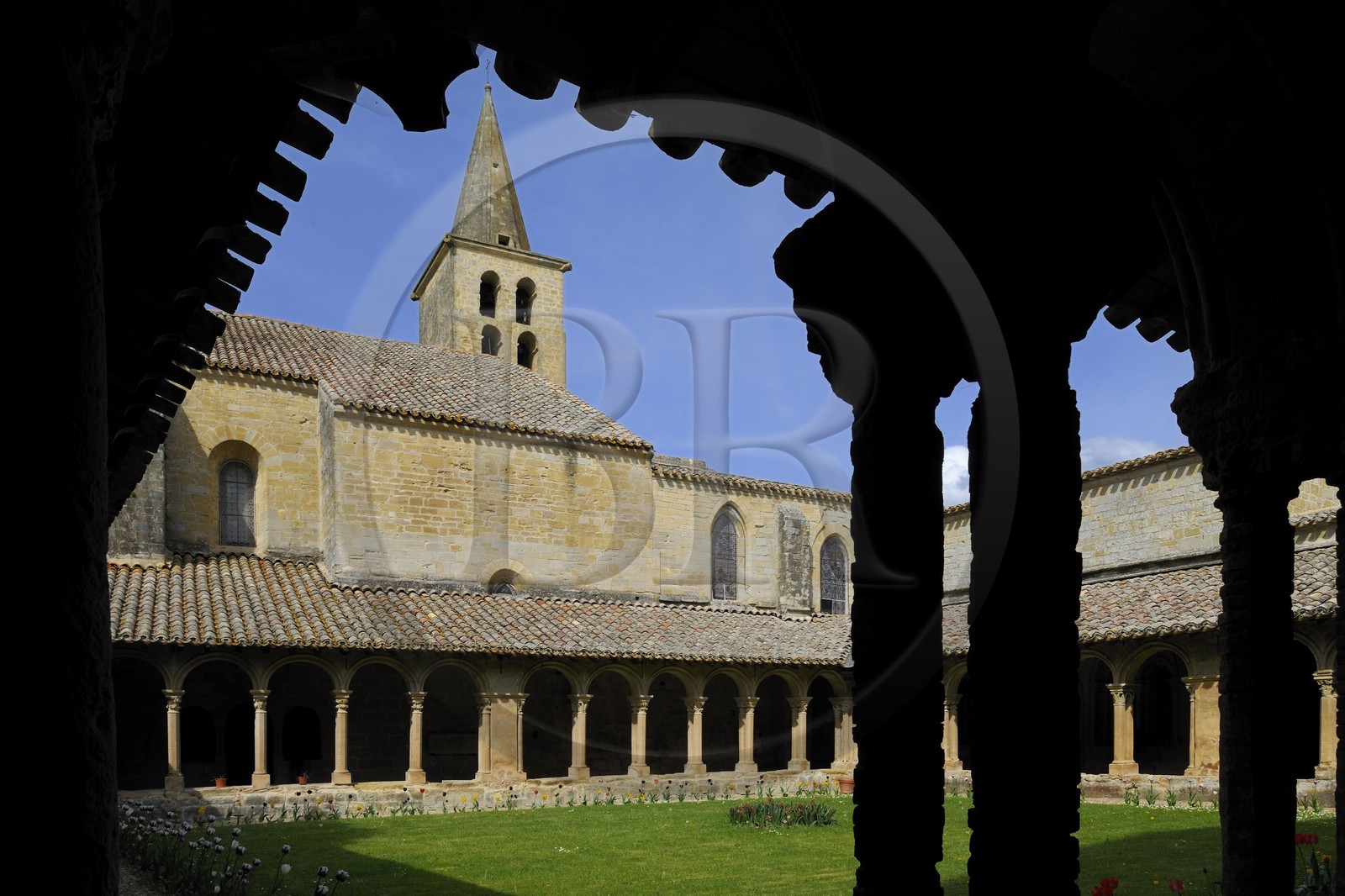 France, Aude, abbey of Saint-Papoul, the cloister