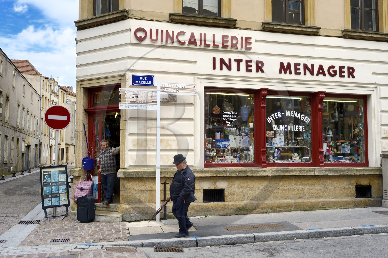 France, Moselle (57), Metz, quincaillerie dans la rue Mazelle