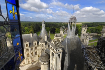 France, Loir et Cher (41), Vallée de la Loire classée Patrimoine Mondial de l' UNESCO, château de Chambord, la terrasse du toit vue depuis la lanterne