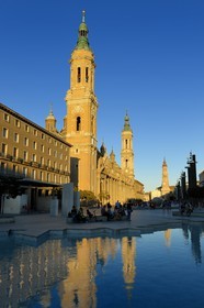 Espagne, Aragon, Saragosse, Plaza del Pilar, Basilique del Pilar (Notre-Dame du Pilier)