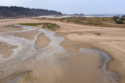 France, Cotes d'Armor, Grand Site de France Cap d'Erquy - Cap Frehel, Frehel, estuary of the Islet river at Sables d'Or les Pins (aerial view)