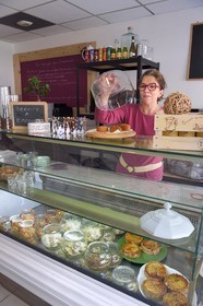 France, Charente-Maritime, Rochefort, organic restaurant La Petite Kabane