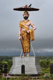 Sri Lanka, Eastern Province, Trincomalee district, Kantale (Kantalai) tank built by Aggabodhi the II (606-618) represented by this statue