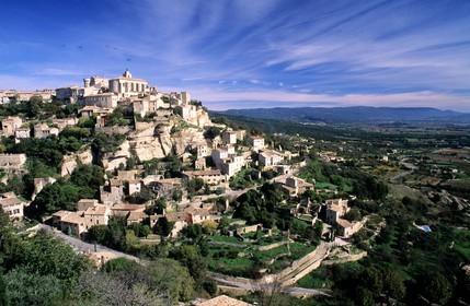 France, Vaucluse (84), Lubéron, village perché de Gordes, labellisé Les Plus Beaux Villages de France