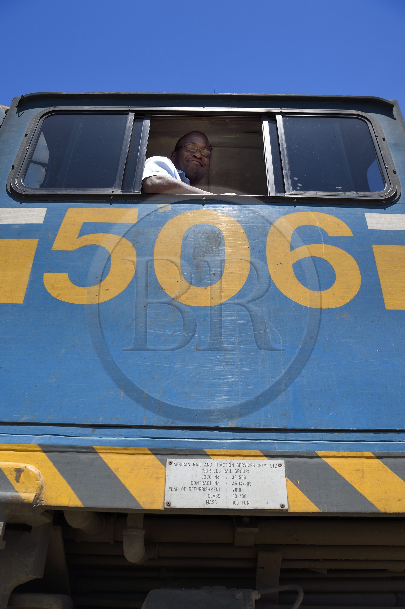 Namibie, région de Erongo, le conducteur du train Shongololo express Namibie, région de Erongo, le conducteur du train Shongololo express