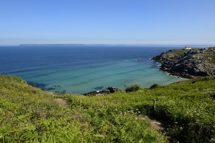 France, Finistere, Kervoazec, Pointe du Millier, the GR 34 trail and the Douarnenez Bay