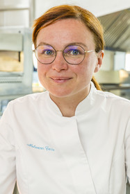 France, Finistère, Plougonvelin, restaurant Hostellerie de la Pointe Saint-Mathieu 1 Michelin star, chef Nolwenn Corre