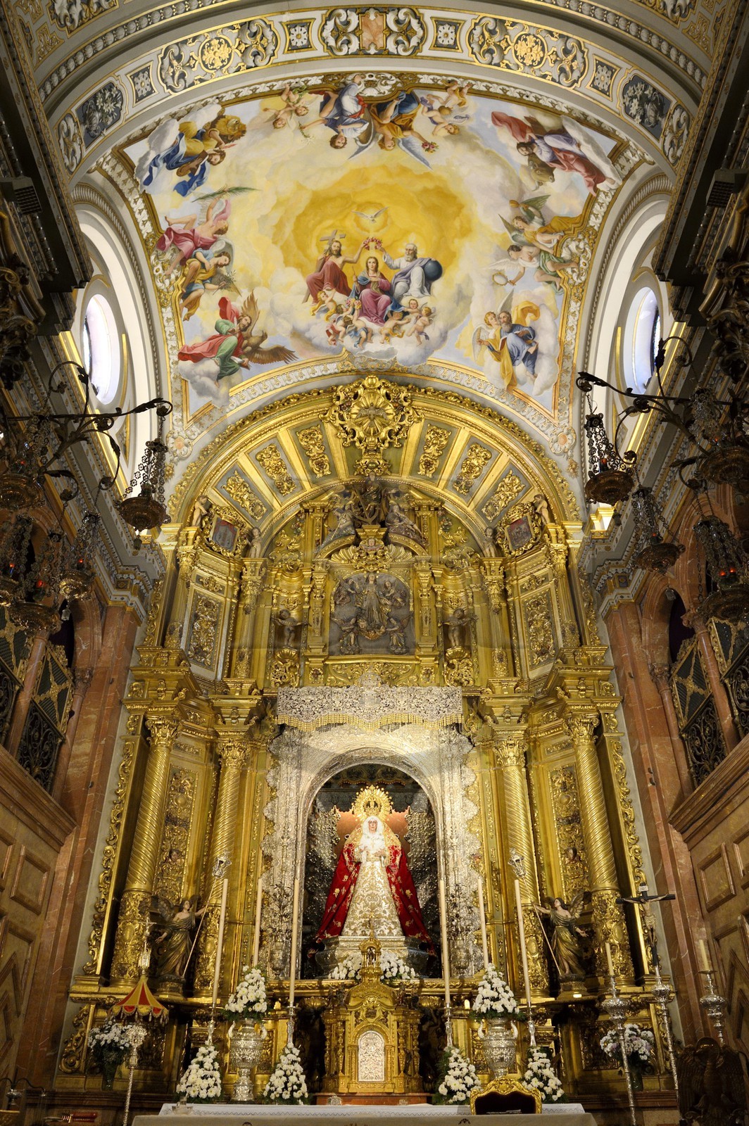 Espagne, Andalousie, Séville, quartier de la Macarena, Basilique de la Macarena (Basílica de La Macarena), la Vierge de la Macarena