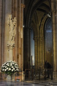 France, Paris, ile de la Cite, Notre-Dame Cathedral, the choir, Virgin with Child dedicated to “Notre-Dame de Paris”