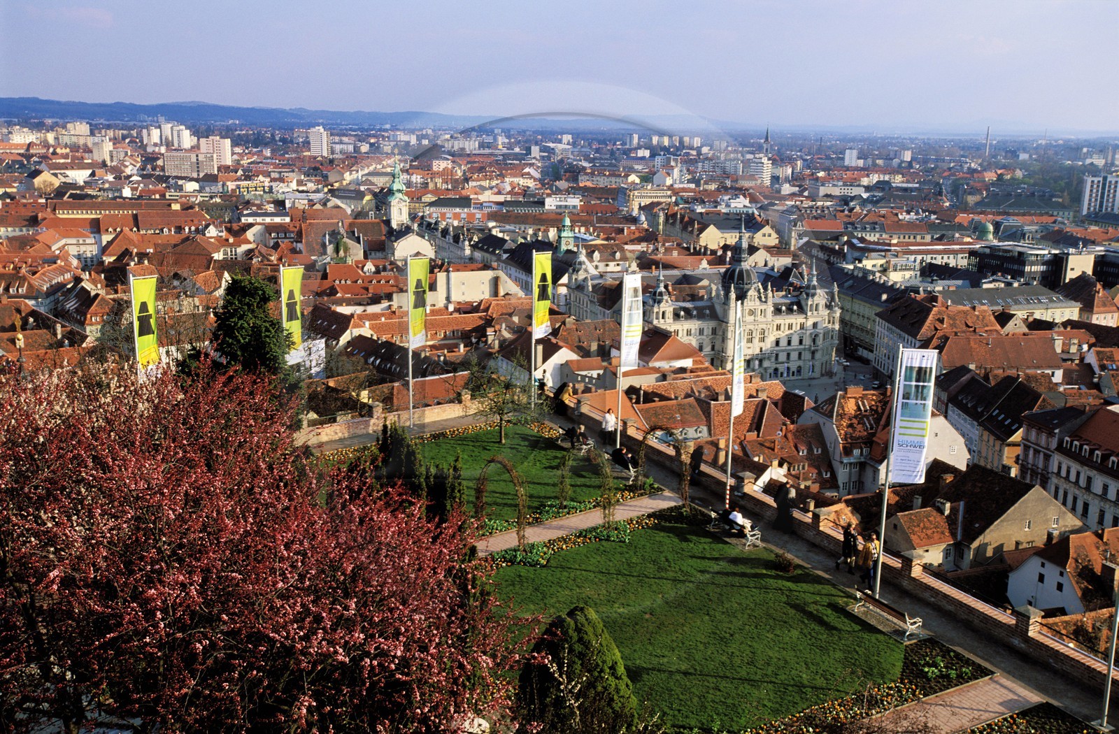 Autriche, Styrie, Graz, centre historique classé Patrimoine Mondial de l'UNESCO, Panorama depuis la Tour de l'Horloge du Schlossberg sur la vieille ville