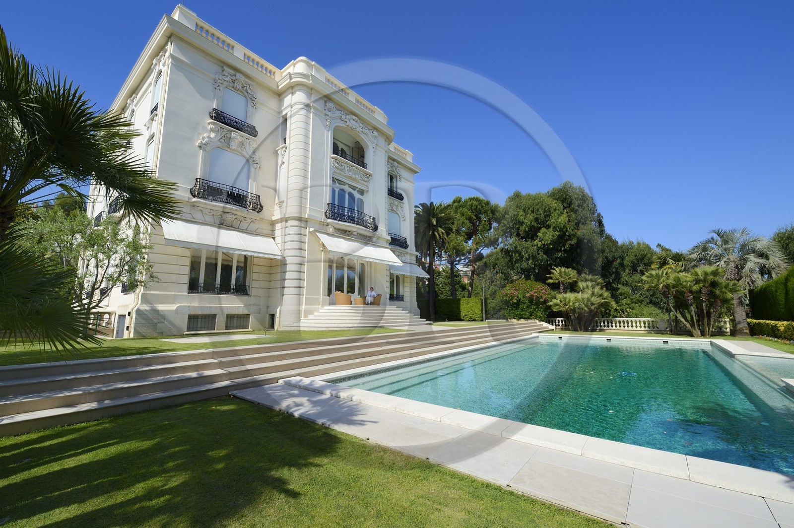 France, Alpes-Maritimes (06), Cannes, la villa La Californie où vécu Pablo Picasso, aujourd'hui renommé le Pavillon de Flore par Marina Picasso France, Alpes-Maritimes (06), Cannes, la villa La Californie où vécu Pablo Picasso, aujourd'hui renommé le Pavillon de Flore par Marina Picasso