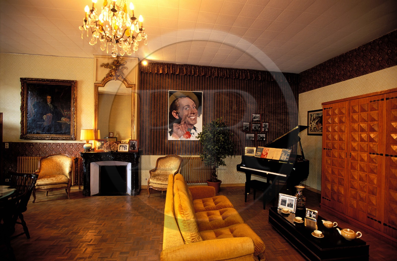 France, Aude (11), Narbonne, la maison de Charles Trénet, le salon familial