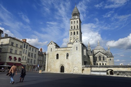 France, Dordogne, White Perigord, Perigueux, Saint Front Cathedral, stop on Route of Santiago de Compostela listed as World Heritage by UNESCO
