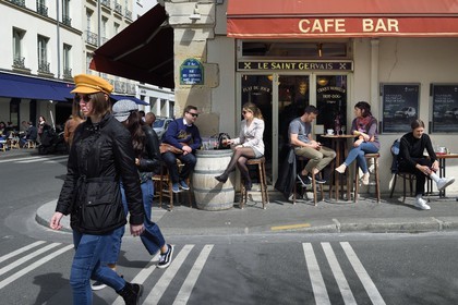 France, Paris, Café bar restaurant le Saint-Gervais rue vieille du temple